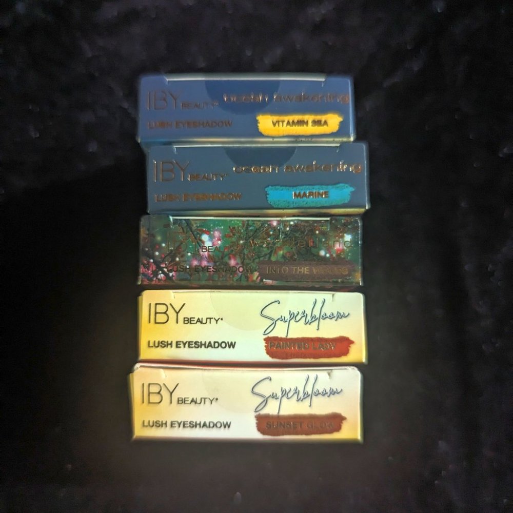 IBY Cosmetics Lot of (25) Lush Eyeshadow SoCal Indie Brand 1.5g (.05 oz) - Picture 8 of 12